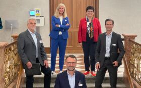 Johann Zeller, BME; Verena Stübner, Handelskammer Deutschland-Schweiz;  Frank Dollendorf, IHK für München und Oberbayern; Elisabeth Bösch Malinen, Generalkonsulin Schweiz; Matthias Göbel, BMW