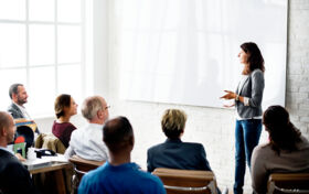 Aufsichtsräte  und Verwaltungsräte mit digitalen Kompetenzen