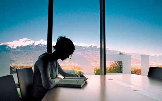 Universität Liechtenstein - Bibliothek Universität Liechtenstein - Bibliothek