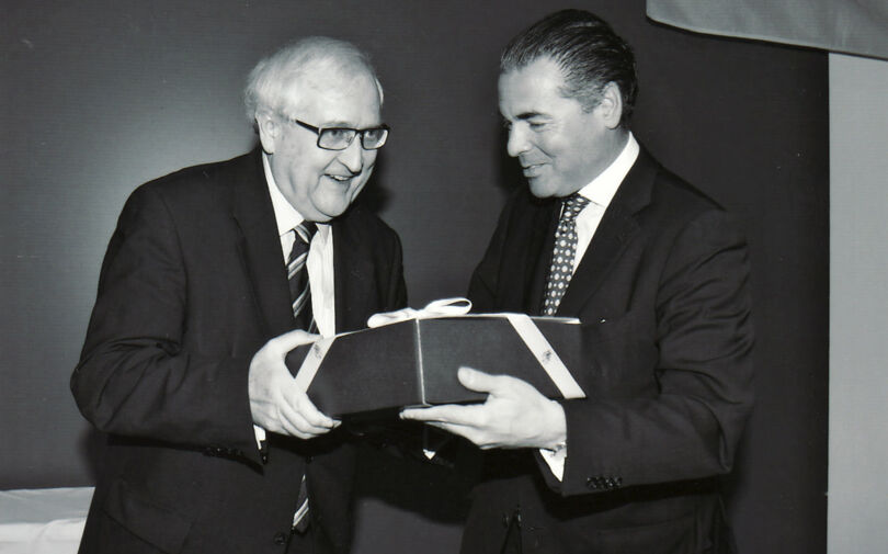 Bundeswirtschaftsminister Dr. Rainer Brüderle und Präsident der Handelskammer Eric G. Sarasin bei der Jahreshauptversammlung 2010  (v. l. n. r.) Bundeswirtschaftsminister Dr. Rainer Brüderle und Präsident der Handelskammer Eric G. Sarasin bei der Jahreshauptversammlung 2010  (v. l. n. r.)