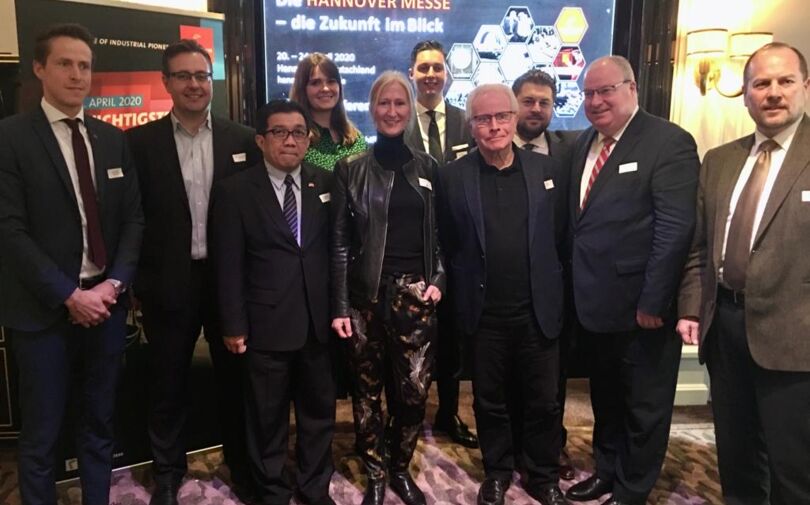 v.l.n.r.: Raphael Müller, Prof. Dr. Roman Hänggi, Muliaman Hadad, Berta Schifferl, Verena Stübner, Sasa Tanasic, Reto Schoch, Daniel Fritz, Marco Siebert, Carl Ziegler 