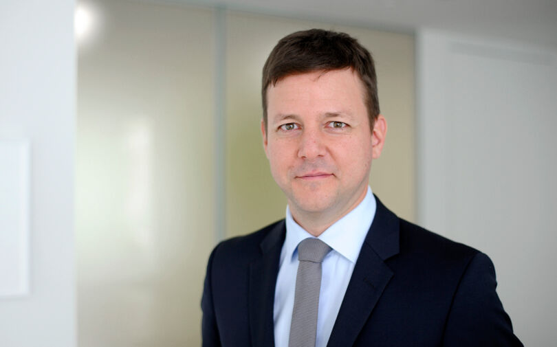 Dr. Michael Tschudin