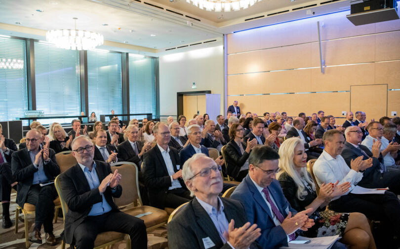 110. Mitgliederversammlung (22) 110. Mitgliederversammlung (22)