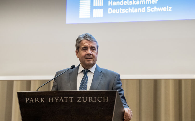 Herbstvortragsveranstaltung mit Sigmar Gabriel (1) Herbstvortragsveranstaltung mit Sigmar Gabriel (1)