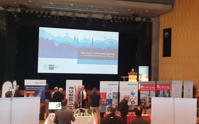 39. Schweizer Zuliefertag in Reutlingen: Fachvortrag von Matthias Schanz, dem politischen Referenten des Hauptgeschäfts- führers, IHK Schwarzwald-Baar-Heuberg zum Thema „Das neue Lieferketten 39. Schweizer Zuliefertag in Reutlingen: Fachvortrag von Matthias Schanz, dem politischen Referenten des Hauptgeschäfts- führers, IHK Schwarzwald-Baar-Heuberg zum Thema „Das neue Lieferketten