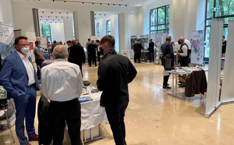 Impressionen Gespräche am 37. Schweizer Zuliefertag Impressionen Gespräche am 37. Schweizer Zuliefertag