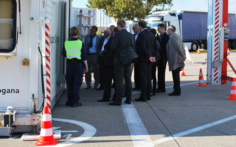 Führung auf der Autobahn-Zollstelle Basel Weil am Rhein