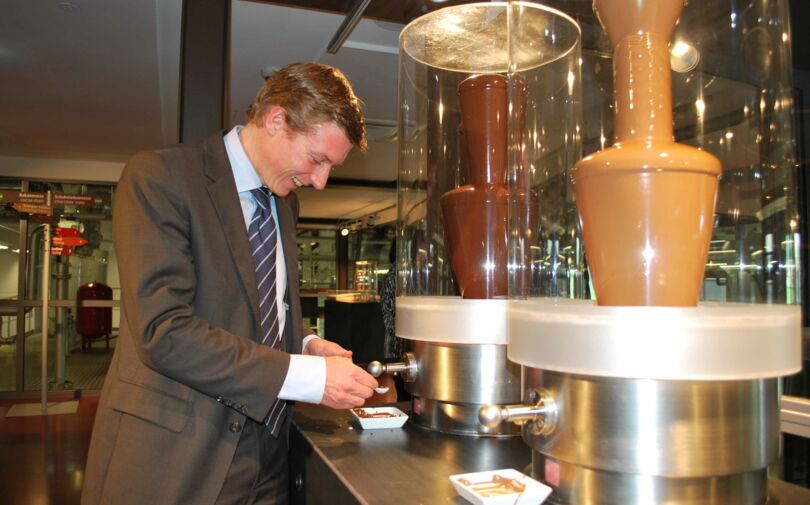 Schokoladenbrunnen: Betriebsbesichtigung der Tischkreismitglieder von Läderach Chocolatier 