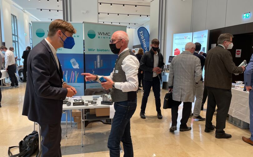 Impressionen Gespräche am 37. Schweizer Zuliefertag Impressionen Gespräche am 37. Schweizer Zuliefertag