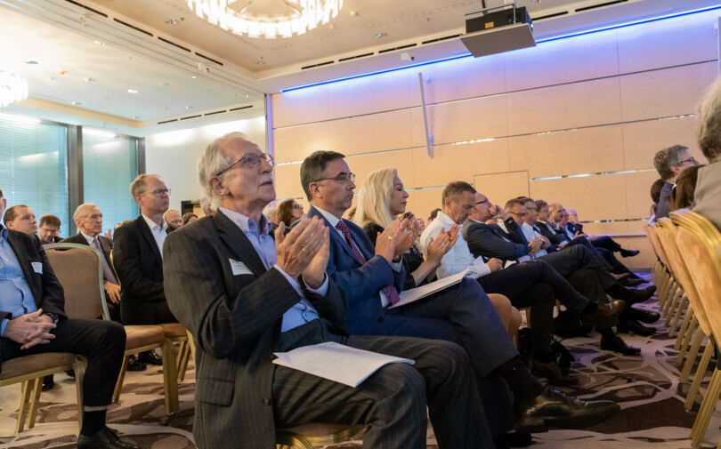 110. Mitgliederversammlung (16) 110. Mitgliederversammlung (16)