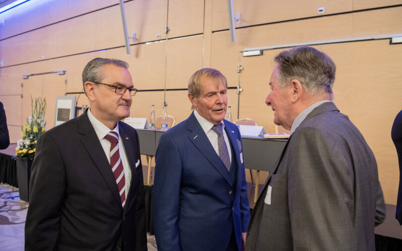 110. Mitgliederversammlung (24) 110. Mitgliederversammlung (24)