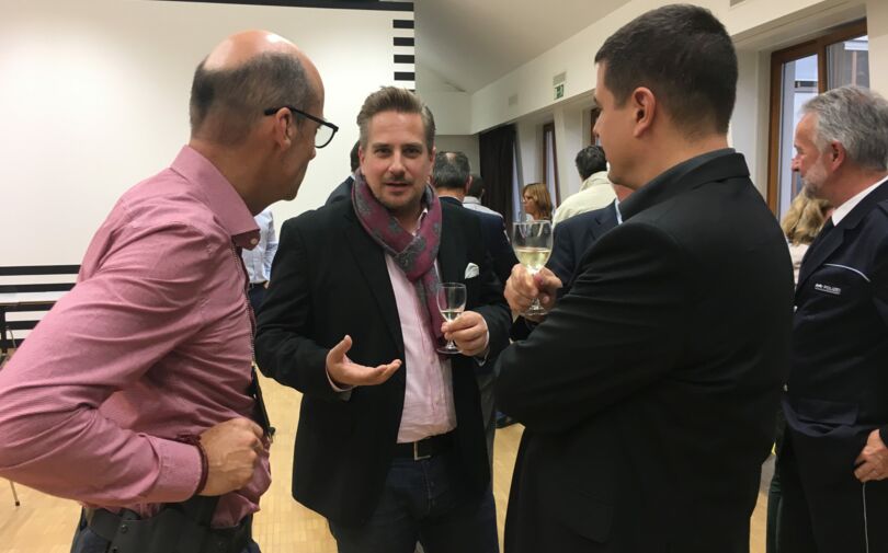 Netzwerken beim Apéro 