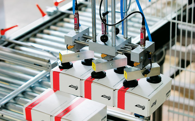 Erstklassige, moderne Infrastruktur und Logistik sorgen dafür, dass Hawa Produkte termingerecht ihr Ziel überall in der Welt erreichen. Erstklassige, moderne Infrastruktur und Logistik sorgen dafür, dass Hawa Produkte termingerecht ihr Ziel überall in der Welt erreichen.