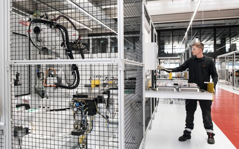 ABB Modulfertigung von Energiespeichern in Baden