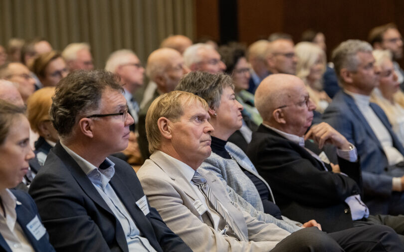 Herbstvortragsveranstaltung mit Sigmar Gabriel (17) Herbstvortragsveranstaltung mit Sigmar Gabriel (17)