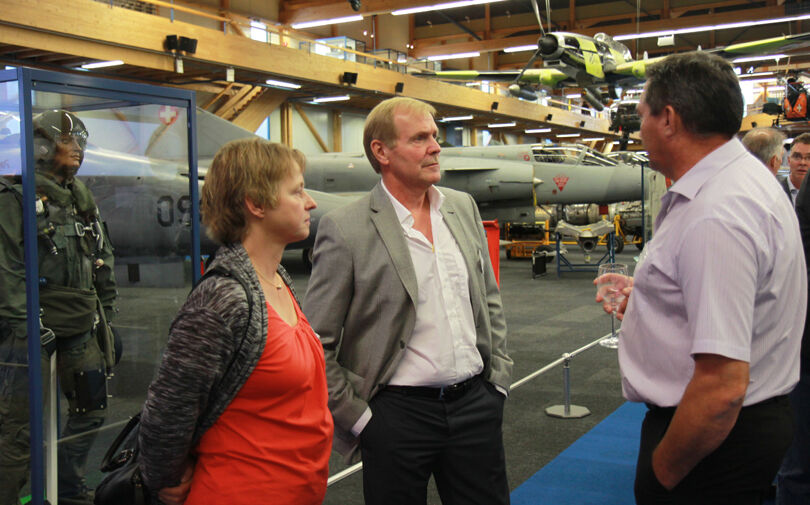 Geschäftsführer PayTec Alexander Bringol mit Ehefrau Ursula Bringolf im Gespräch