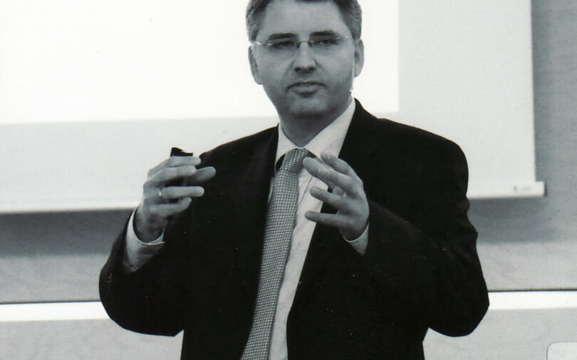Gastsprecher Vorsitzender der Konzernleitung F. Hoffmann-La Roche, Dr. Severin Schwan,  anlässlich der Herbstvortragsveranstaltung 2009 Gastsprecher Vorsitzender der Konzernleitung F. Hoffmann-La Roche, Dr. Severin Schwan,  anlässlich der Herbstvortragsveranstaltung 2009