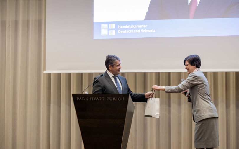 Herbstvortragsveranstaltung mit Sigmar Gabriel (20) Herbstvortragsveranstaltung mit Sigmar Gabriel (20)